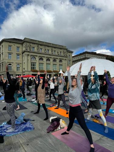Race-for-Life-2024 Yoga-4